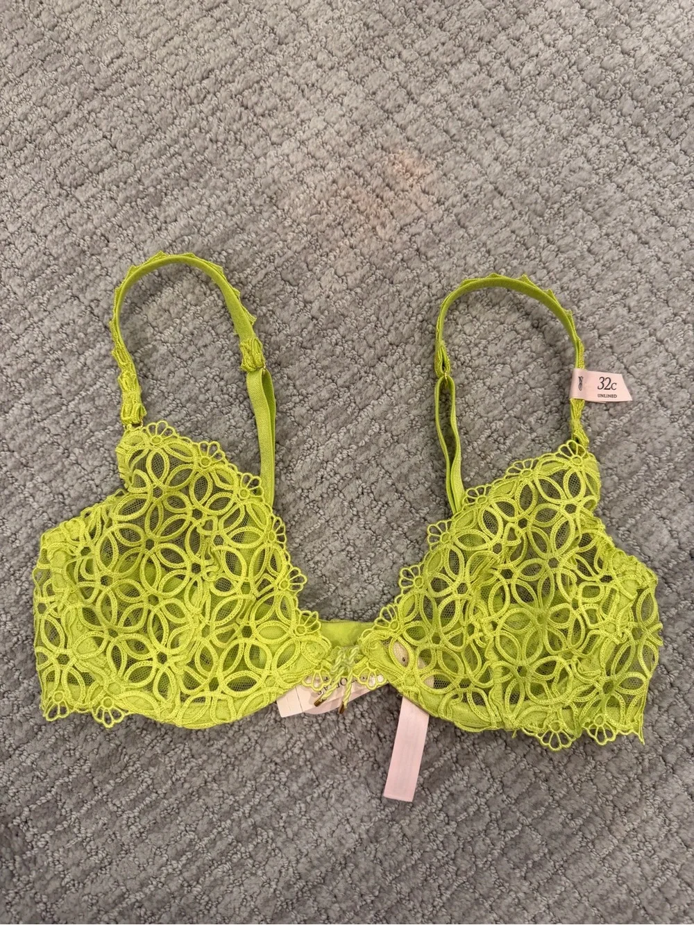 Victoria's Secret Lime Green Lace Overlay Underwire Bra